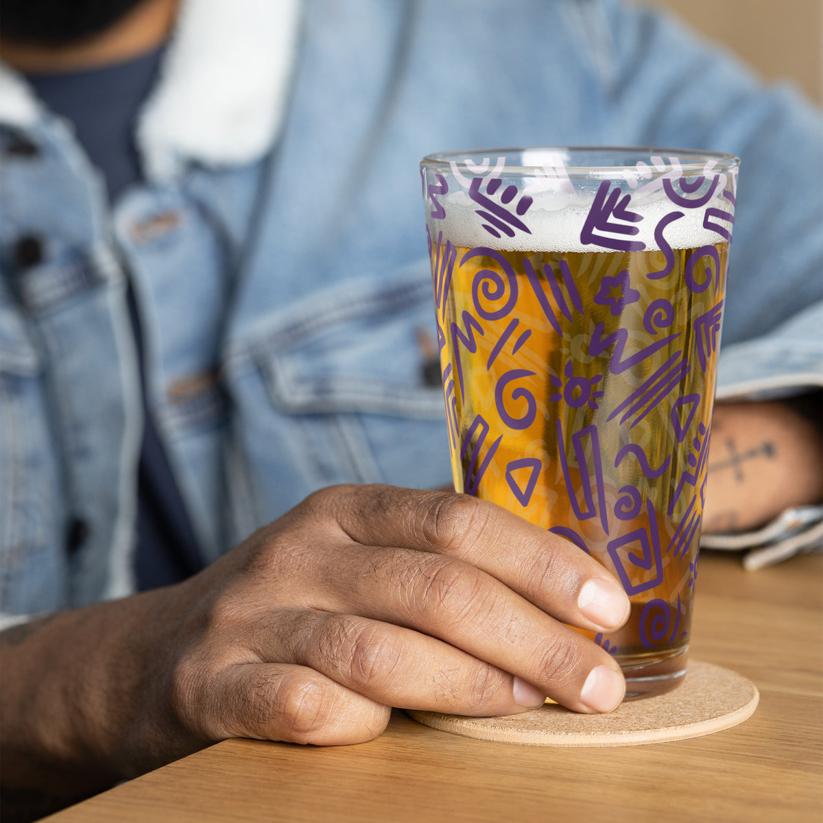 CURiODDiTY Shaker Pint Glass